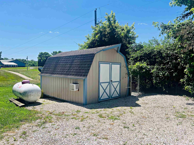 Listing Image 17