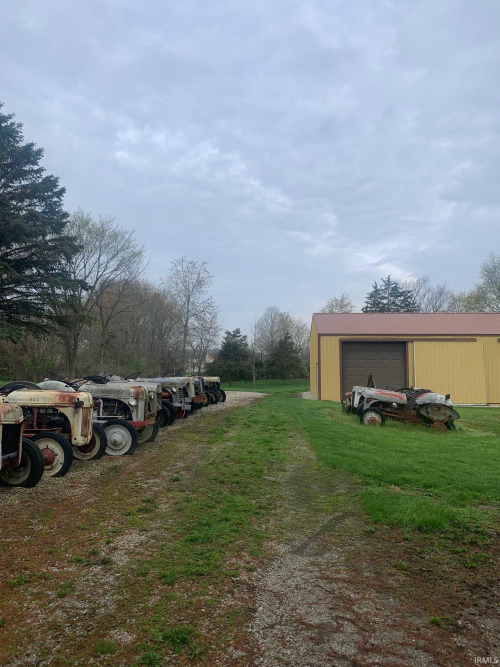 Listing Image 11
