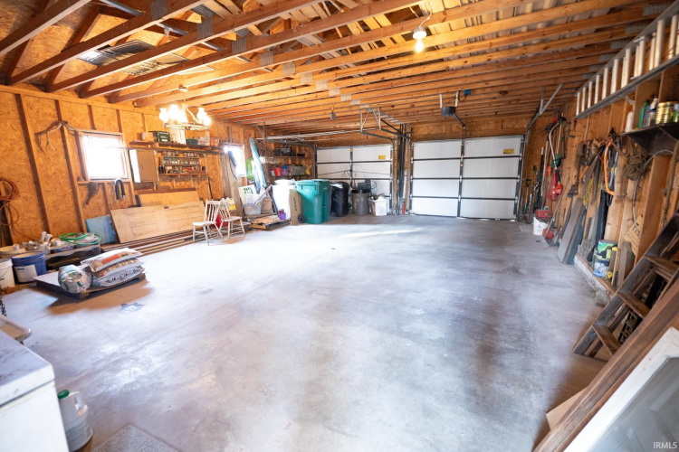 Listing Image 28