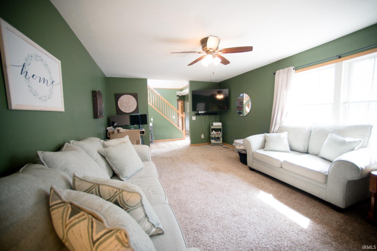Listing Image 10