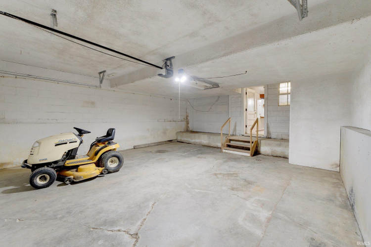 Listing Image 28
