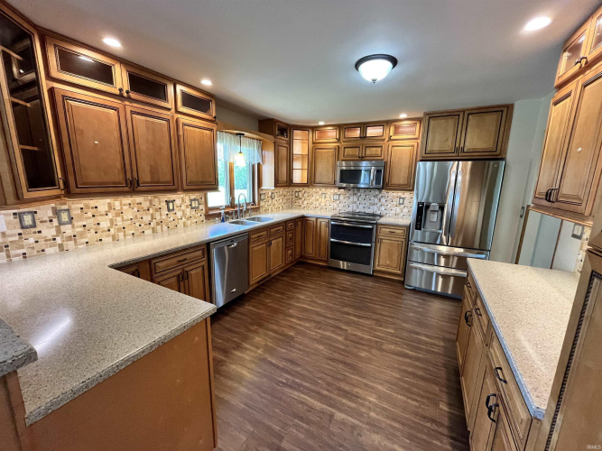 Listing Image 15