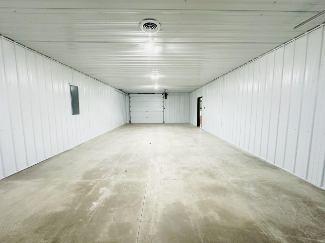 Listing Image 33