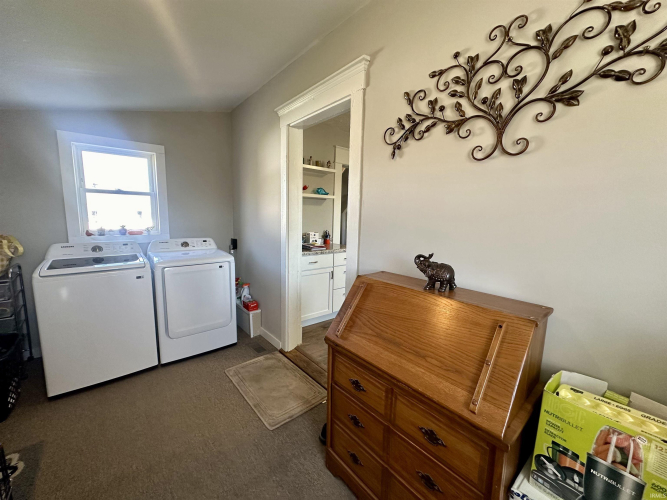 Listing Image 16