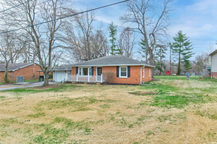 Listing Image 4