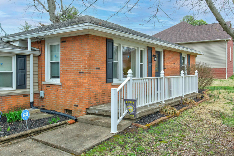 Listing Image 6