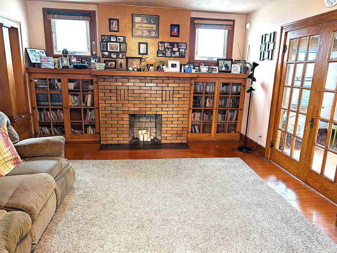 Listing Image 6