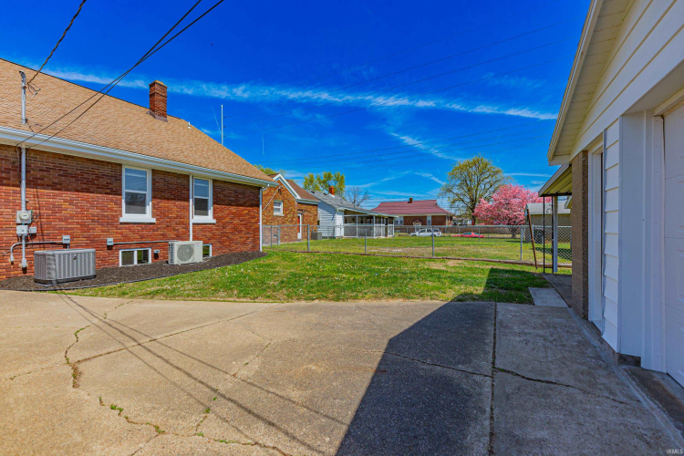 Listing Image 32