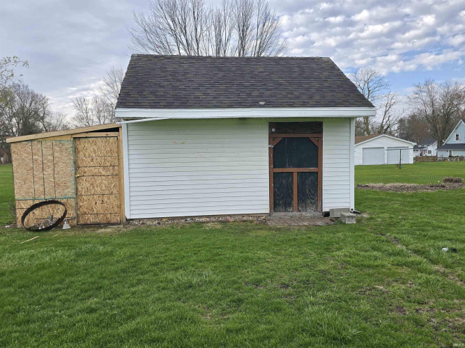 Listing Image 7