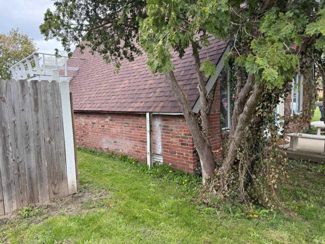Listing Image 3