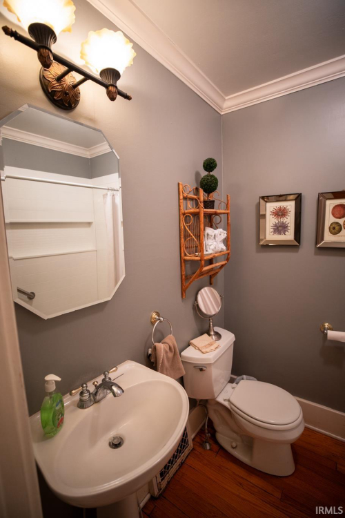 Listing Image 12