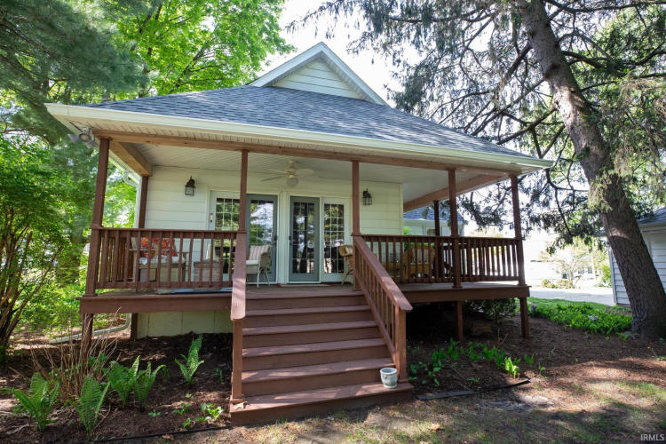 Listing Image 14