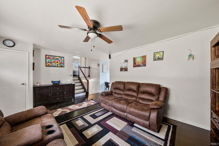 Listing Image 22