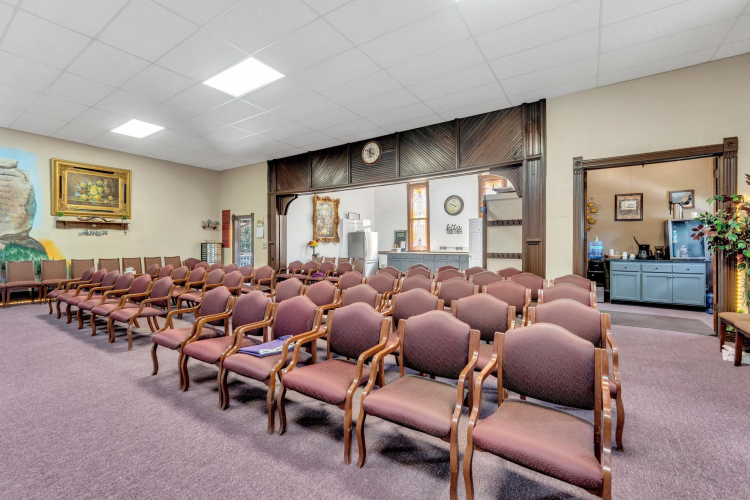 Listing Image 12