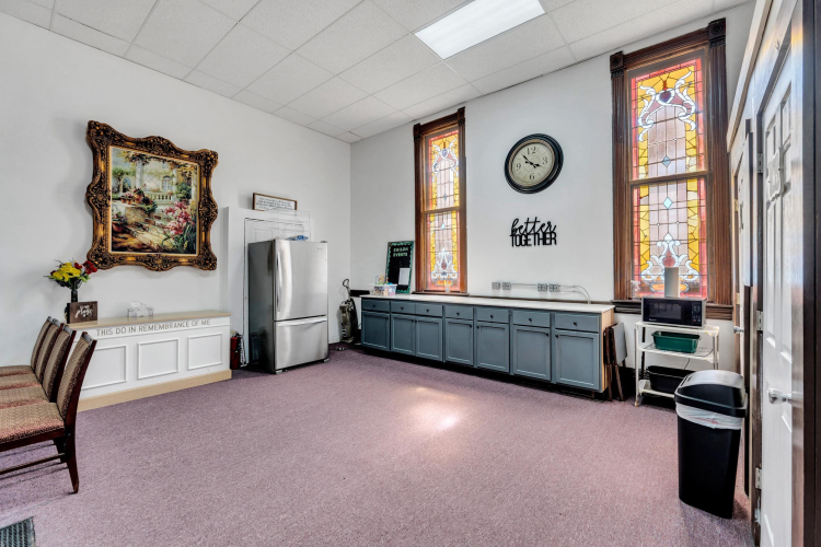 Listing Image 20