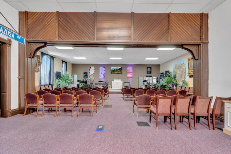 Listing Image 7