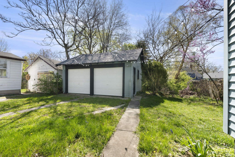 Listing Image 24