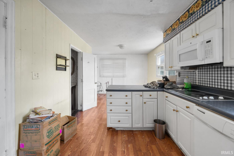 Listing Image 17