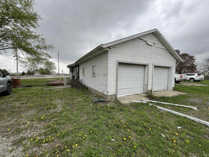 Listing Image 5