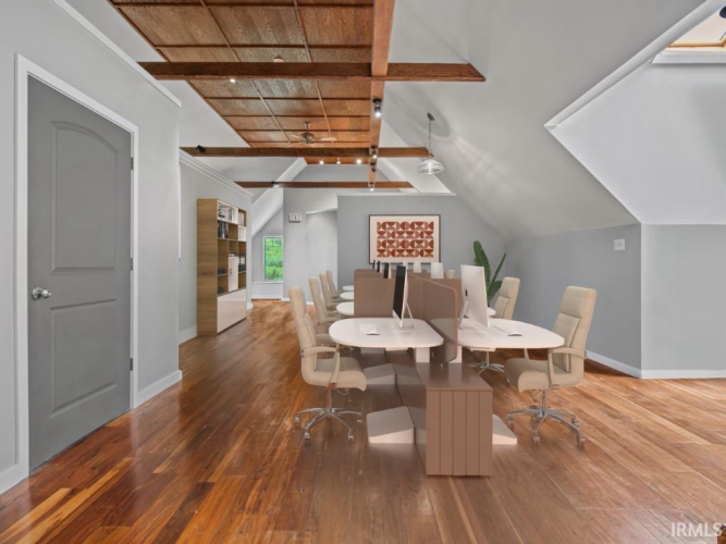Listing Image 20