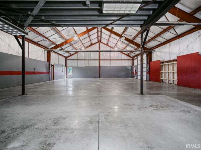Listing Image 32