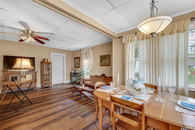 Listing Image 14