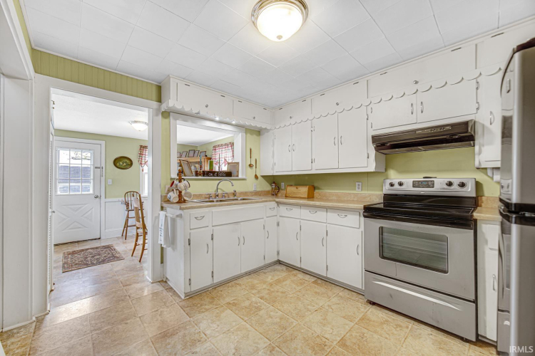 Listing Image 8