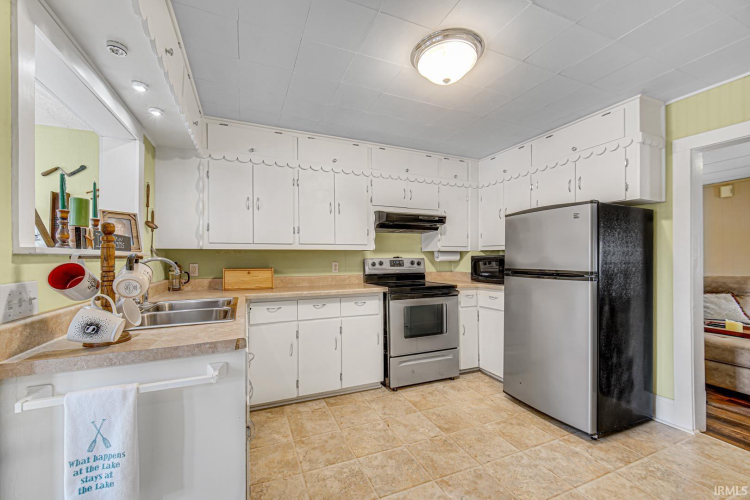 Listing Image 9