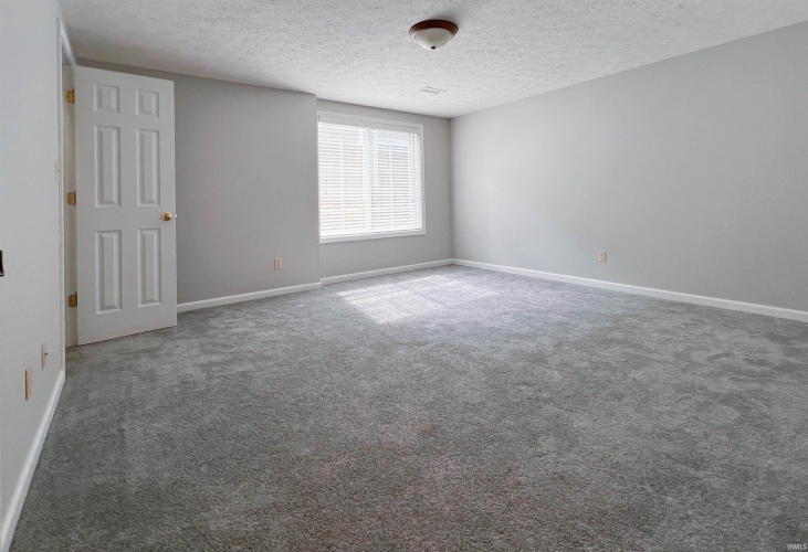 Listing Image 28