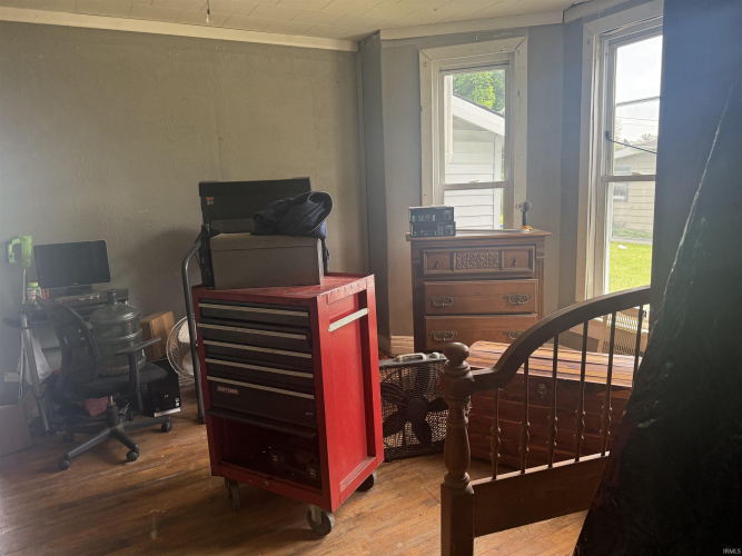 Listing Image 8