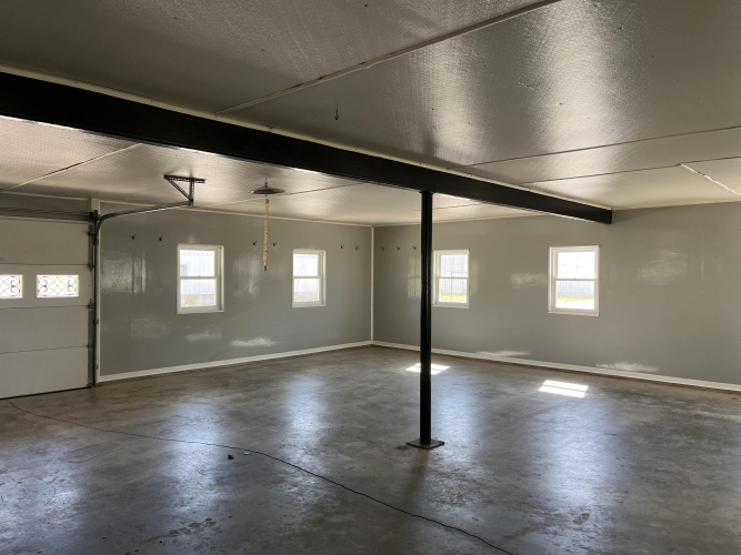 Listing Image 17