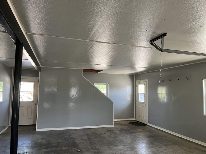 Listing Image 18