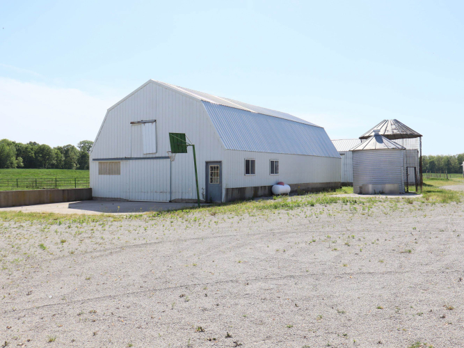 Listing Image 24