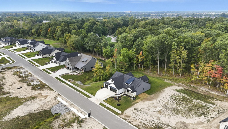 Listing Image 32