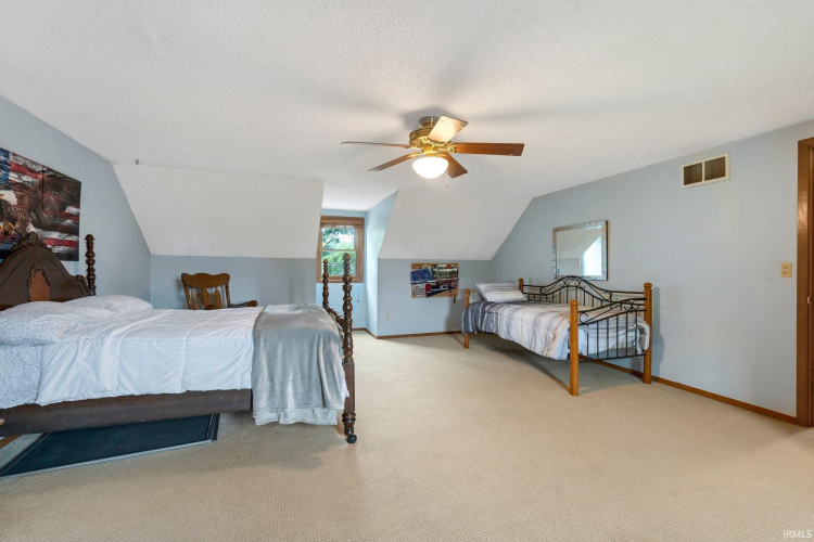 Listing Image 24