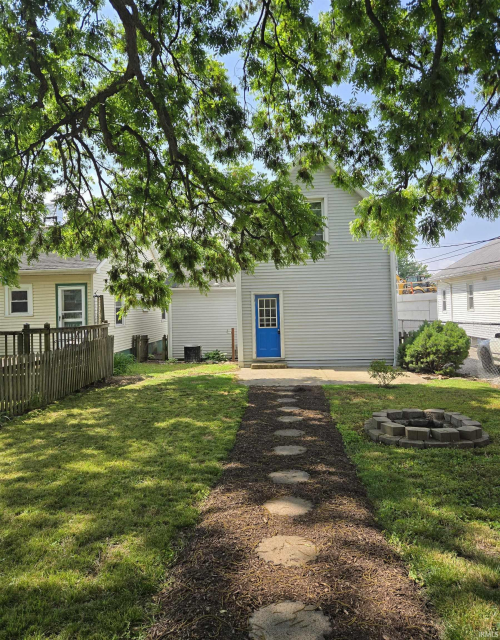Listing Image 5