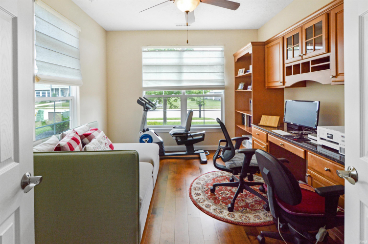 Listing Image 17