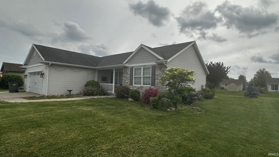 Listing Image 4