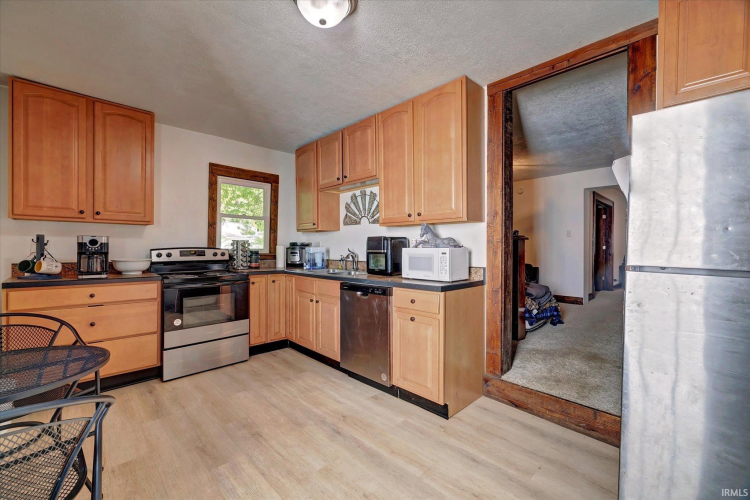 Listing Image 18