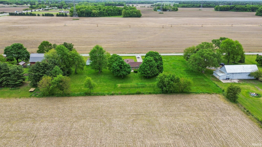 Listing Image 4