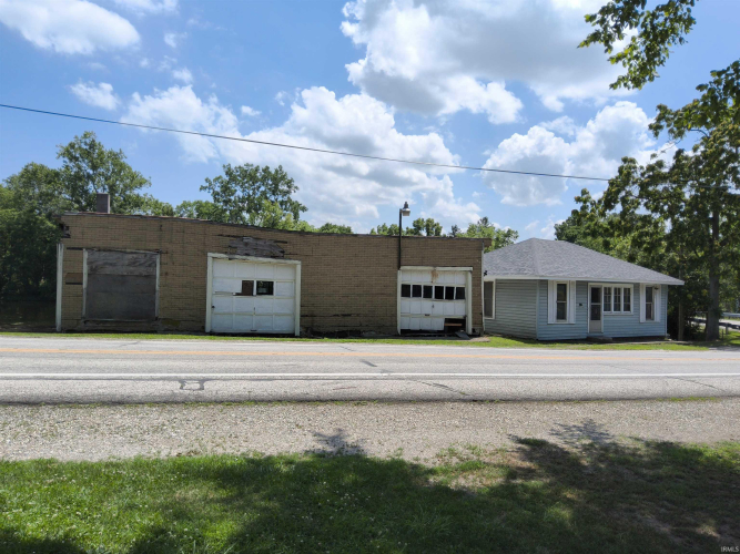 Listing Image 5