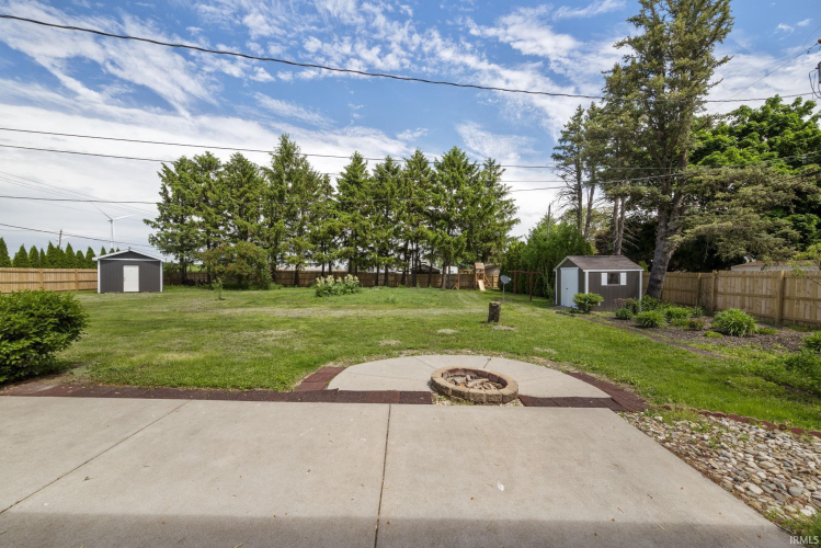 Listing Image 24