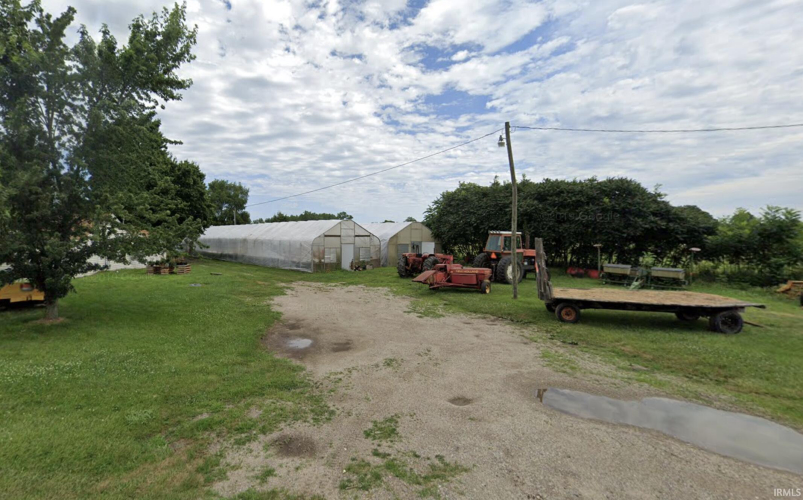 Listing Image 5