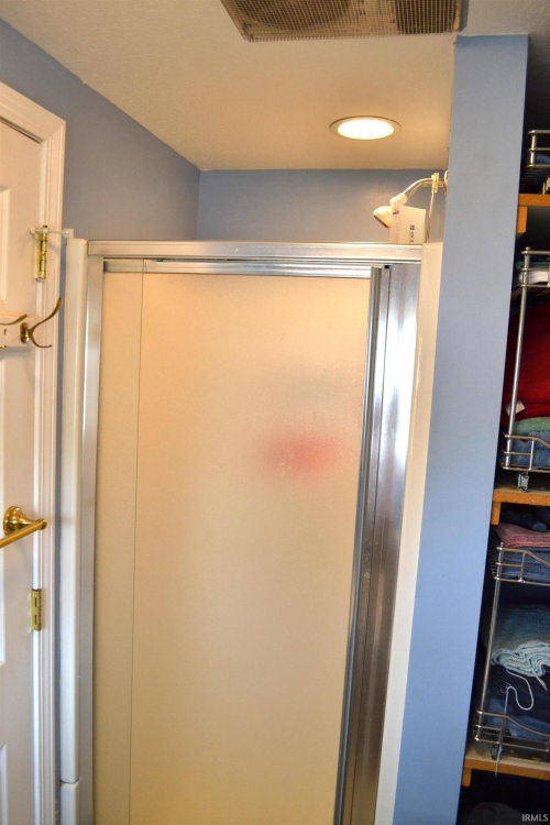 Listing Image 28