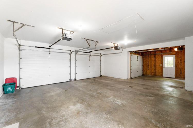Listing Image 36