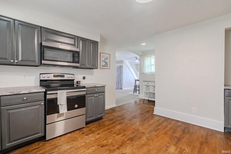 Listing Image 20