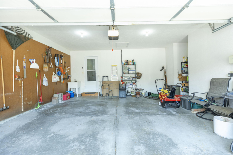 Listing Image 33
