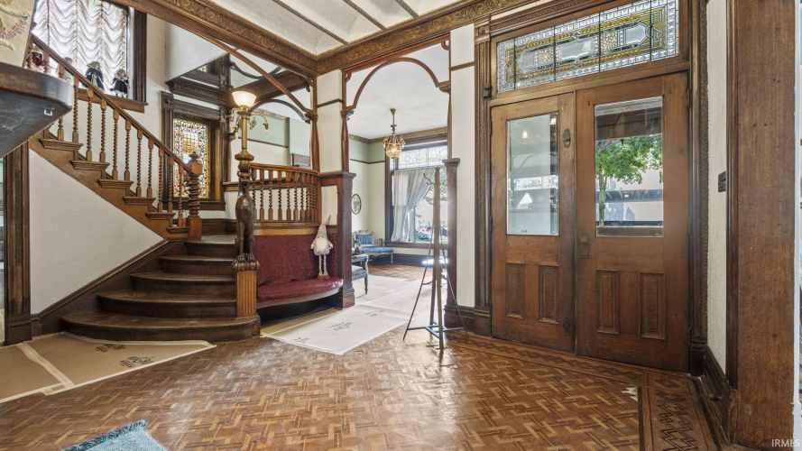 Listing Image 19