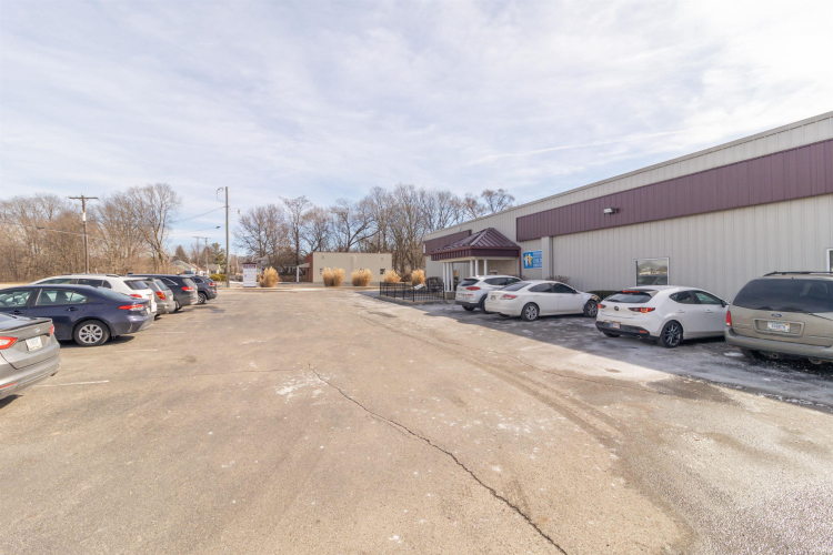 Listing Image 5