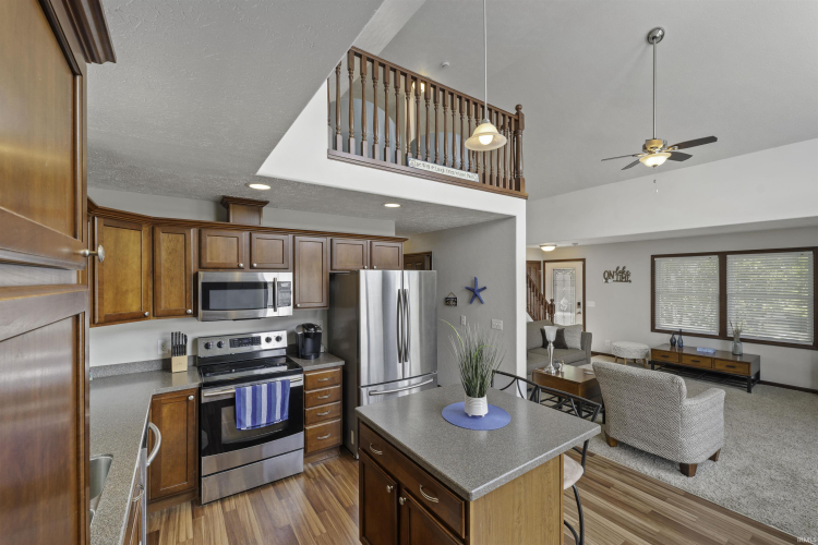 Listing Image 19